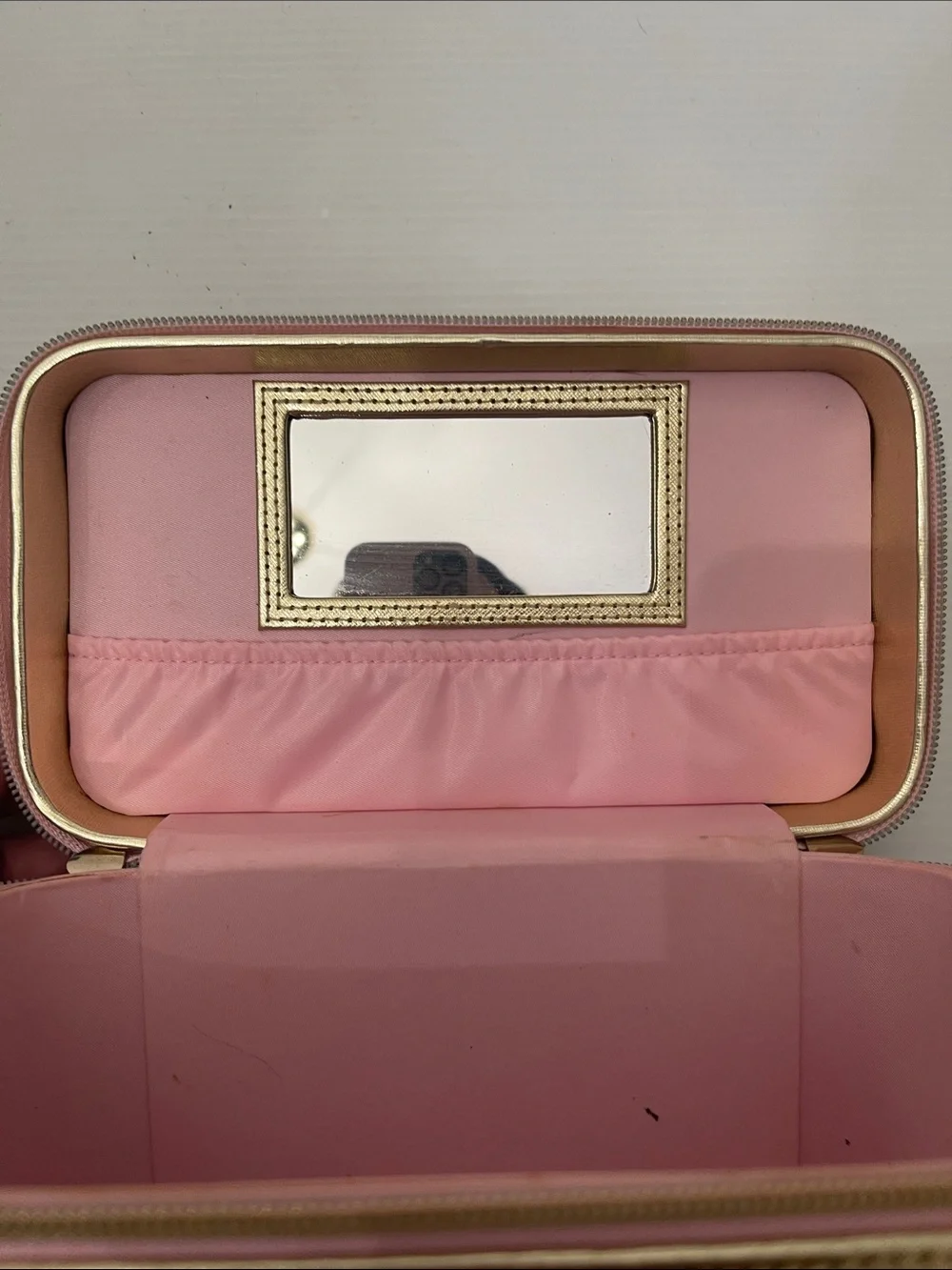Lilly Pulitzer Gold Multi-Color Cosmetic Train Case